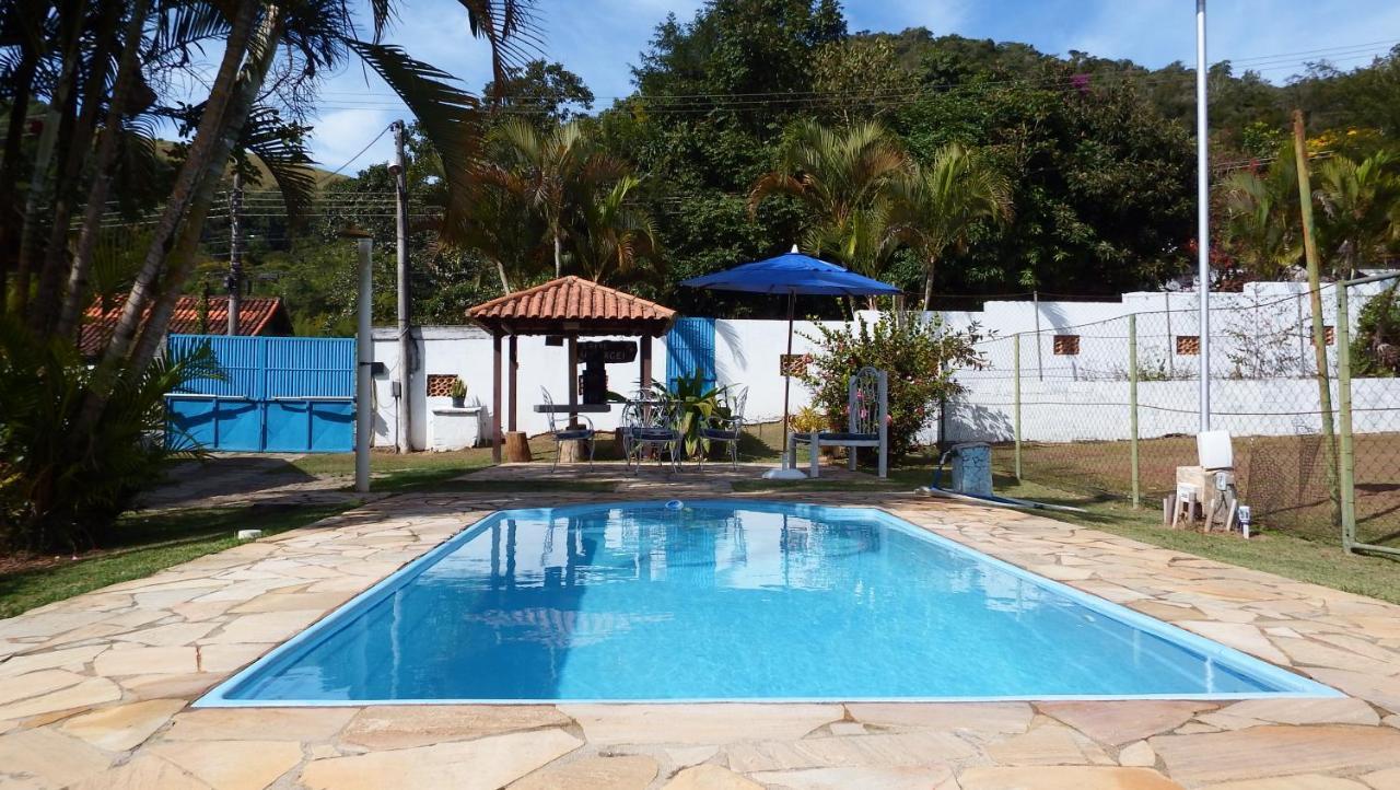 Casa Agradavel Com Piscina.
